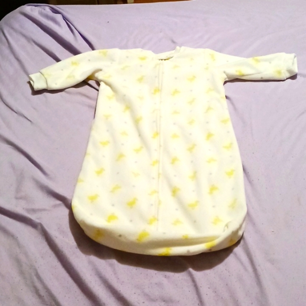 Baby swaddler with ducks